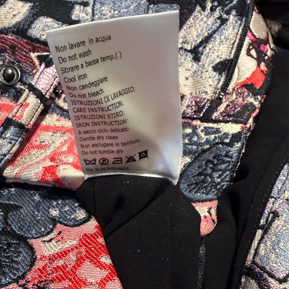 Pink & Black Graffiti-Print Mini Skirt - Picture 13 of 13